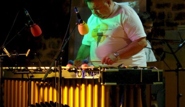 Na današnji dan 2011. umro vibrafonist, skladatelj, producent, aranžer, diskograf, jazz pedagog Boško Petrović