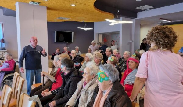 Maskenbal u Domu za starije i nemoćne Poreč: Maškare iz Nove Vasi osudile i spalile pusta