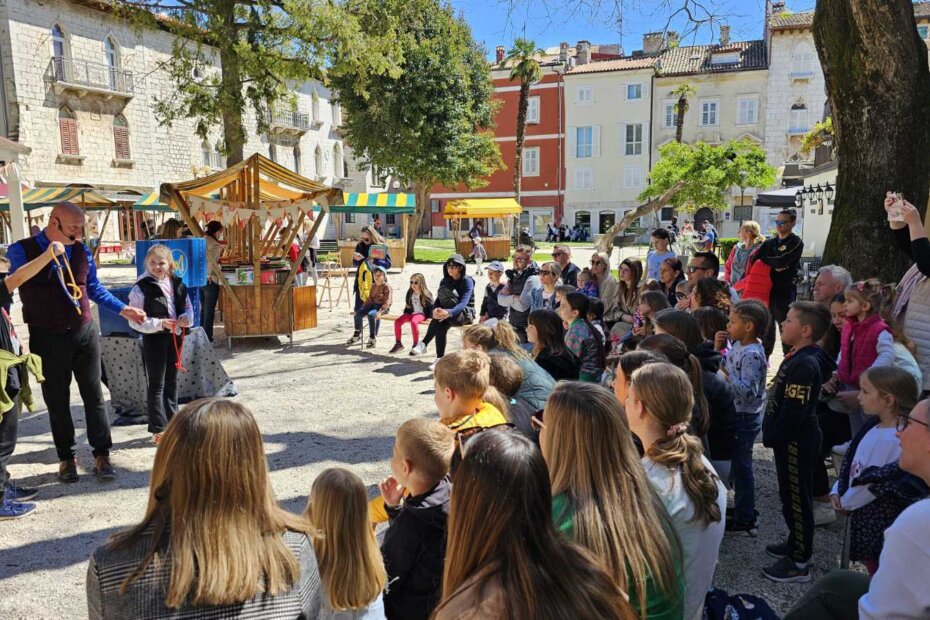 Mađioničar-iluzionist Magic Albin na BOOKtigi