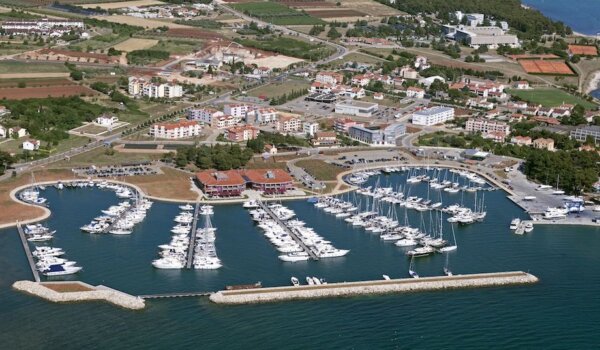 Turistička zajednica Grada Novigrada zapošljava turističkog informatora - recepcionera