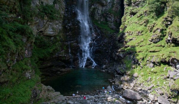 Sabina Damiani: Sve vode pripadaju Vodi / All Waters Belong to Water