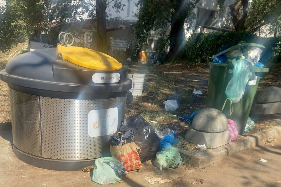 Otpad u Červar Portu