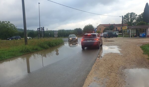 Varvari: i stranci znaju za škulju na raskršću pa se daju u kraj