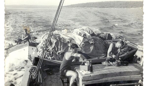 Zaboravite mobitele, vrijeme je za lastik, školice i srdele!