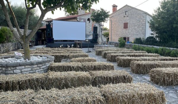 Zvjezdano platno u Raklju: dva filma koja su dirnula Hrvatsku