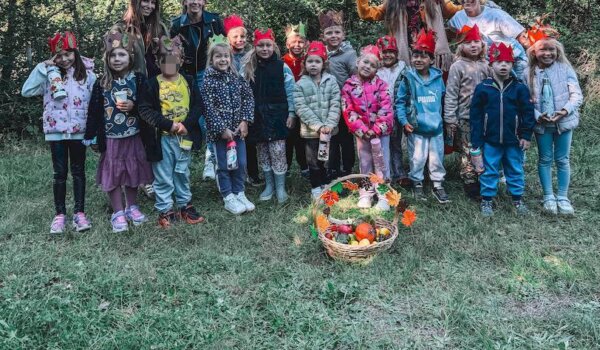 Djeca iz vrtića 101 Dalmatinac predala Kist prijateljstva Teti Jesenki