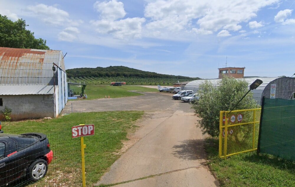 Aerodrom crljenka vrsar googlemaps