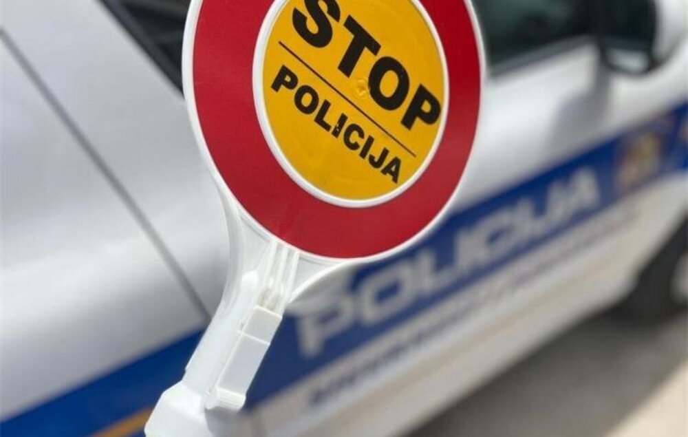 Policija stop palica stop znak