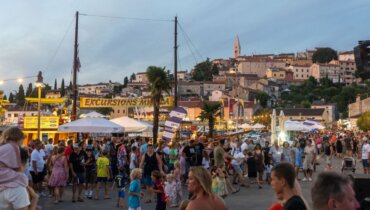 Ribarska 9 8 25 93