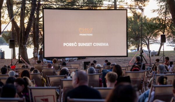 Michael Jackson i Prince na platnu pod porečkim borovima