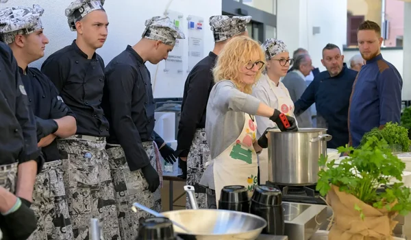 Porečani guštali u prvom ovogodišnjem izdanju Gušta merkata