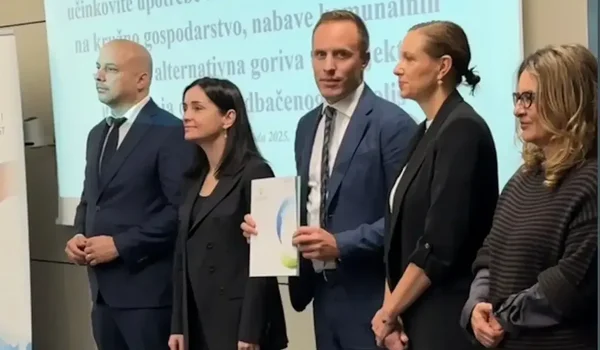 Usluga Poreč potpisala ugovor za nabavu električnog komunalnog vozila