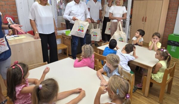 Djeca u Poreču učila o okolišu kroz edukativne pakete