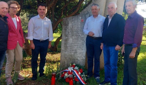 Poreč se prisjetio 82. godišnjice formiranja Porečkog bataljona