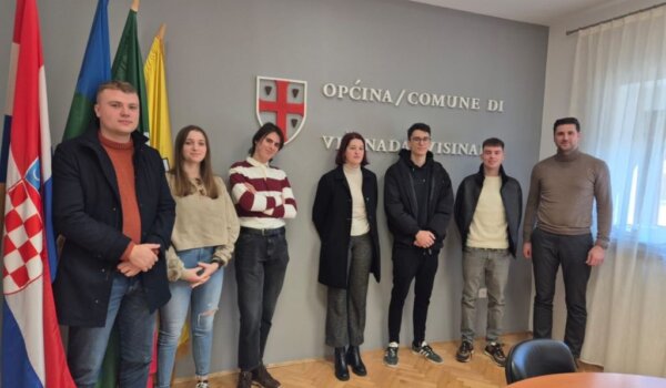 Općina Vižinada stipendirat će još 20 studenata i srednjoškolaca