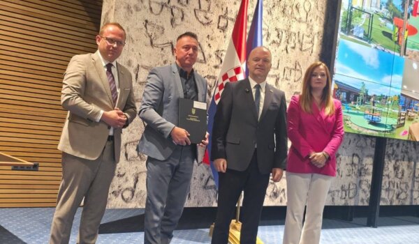 Kaštelir dobiva novo i sigurnije dječje igralište