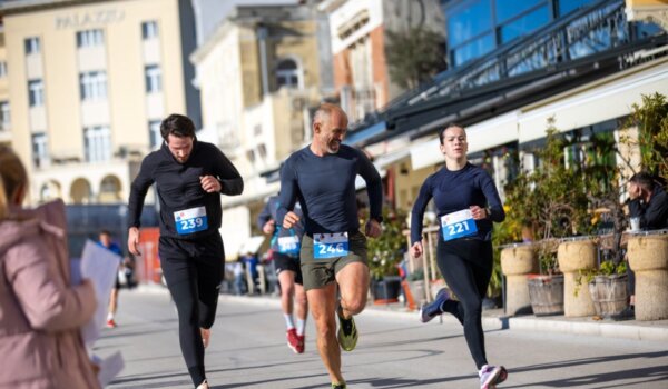 Veliki odaziv na humanitarnu Adventsku utrku u Poreču