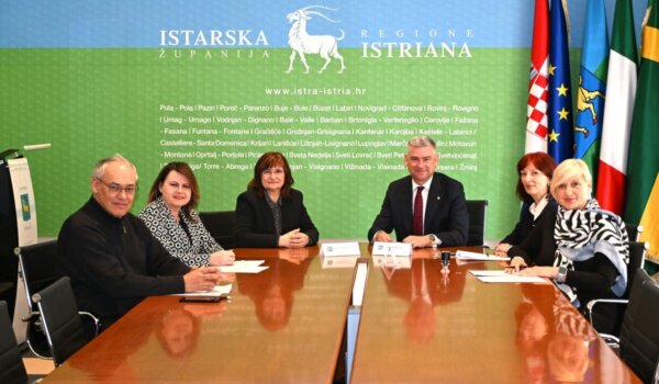 Gotovo 120.000 eura za kvalitetniji život starijih u Istri