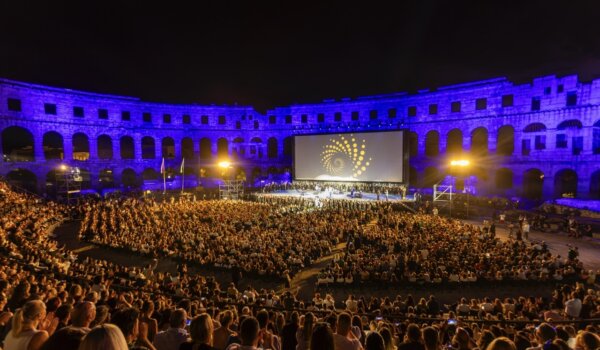 Otvoren 73. Pulski filmski festival: Rasprodana Arena pozdravila početak filmskog tjedna