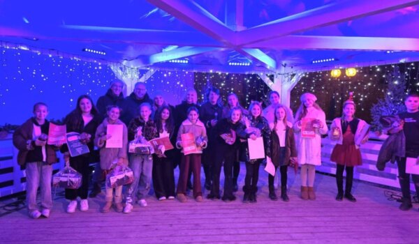 Pobjednice jubilarnog festivala Veseli glasi: Lena Osmanović i Gioia Damijan