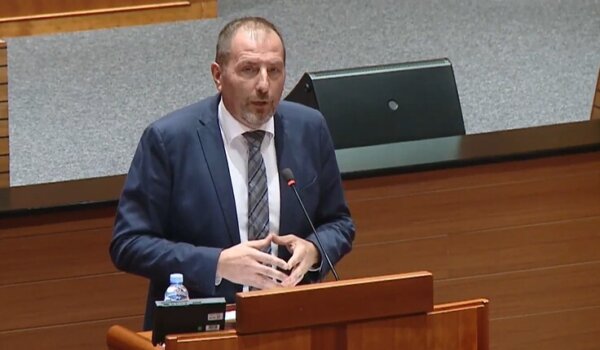 Paus: Tri eura manje doprinosa ne mogu pokriti tisuće eura novih opterećenja