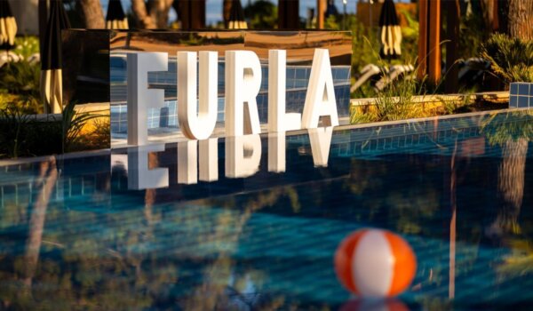 Furla do kraja rujna predstavlja novu kolekciju sunčanih naočala u Purobeachu Poreč