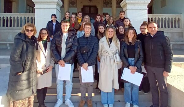 Poreč: 153 tisuće eura godišnje za stotinjak učeničkih i studentskih stipendija
