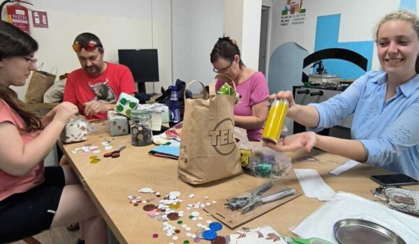 Klub za mlade Poreč poziva na radionice veza i šivanja