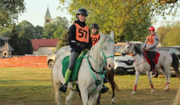 Porečanka Marta Marinac pobijedila na zahtjevnoj jahačkoj utrci