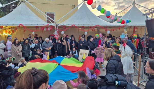 Maškare preuzele vlast u Novoj Vasi