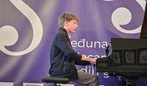 Učenici klavira Umjetničke škole Poreč osvojili prve i drugu nagradu na međunarodnom natjecanju u Križevcima