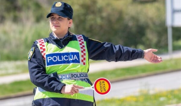 Prometnom recidivistu u Poreču oduzet auto, prijeti mu zatvor