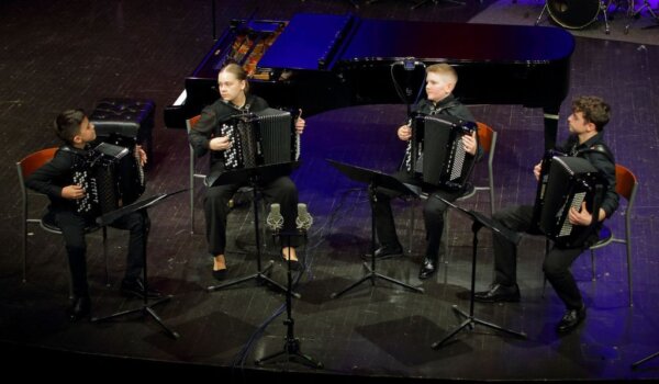 Porečki harmonikaši nastupili u Lisinskome