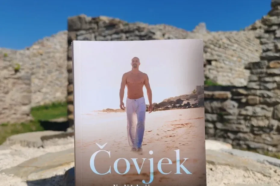 Knjiga "Čovjek" Dalibora Petrinića