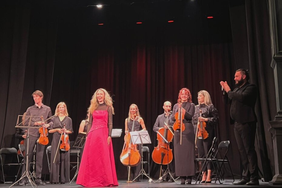 Istarski komorni orkestar u Poreču i Samanta Stell