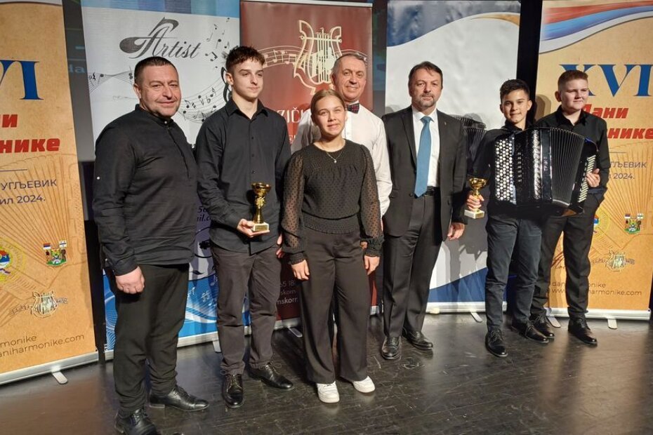 Slaviša Perić, Arian Matić, Lucia Janko,Yuri Shishkin, Mirco Patarini, David Pršurić i Erik Petrović na Završnom koncertu pobjednika