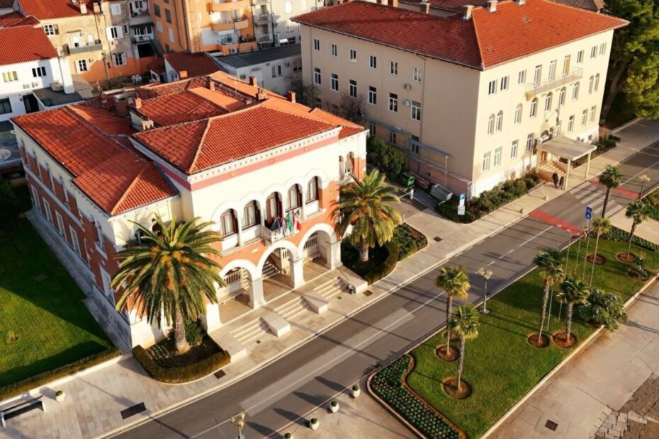 Gradska uprava