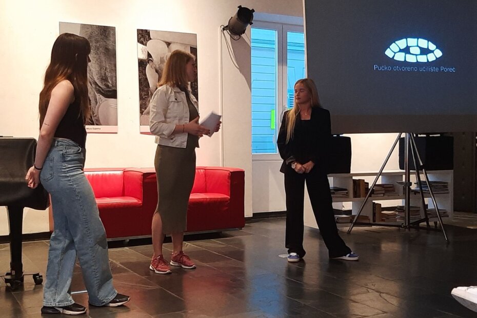 Plesačica Azra, Suzana Rupenović i plesačica Sara