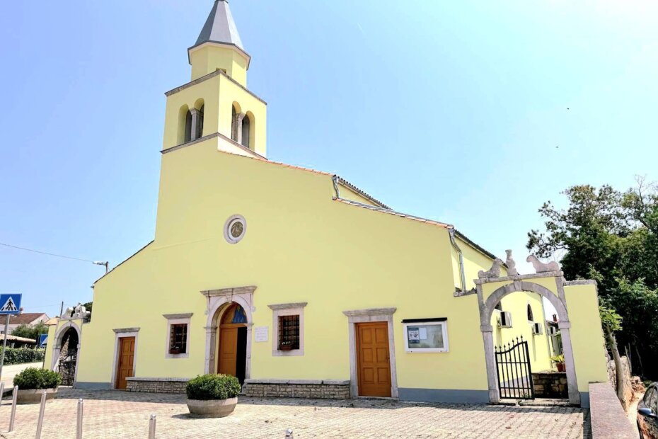 Župna crkva u Žbandaju
